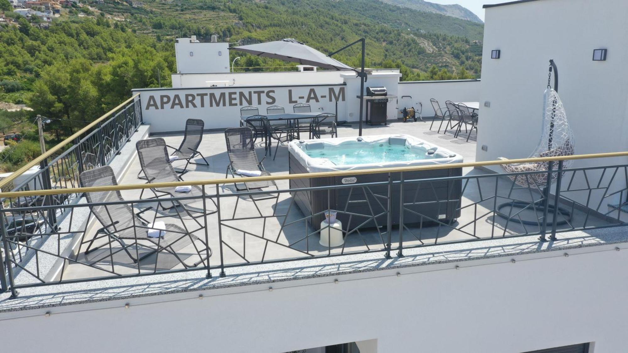 Apartments L-A-M Podstrana Exterior photo